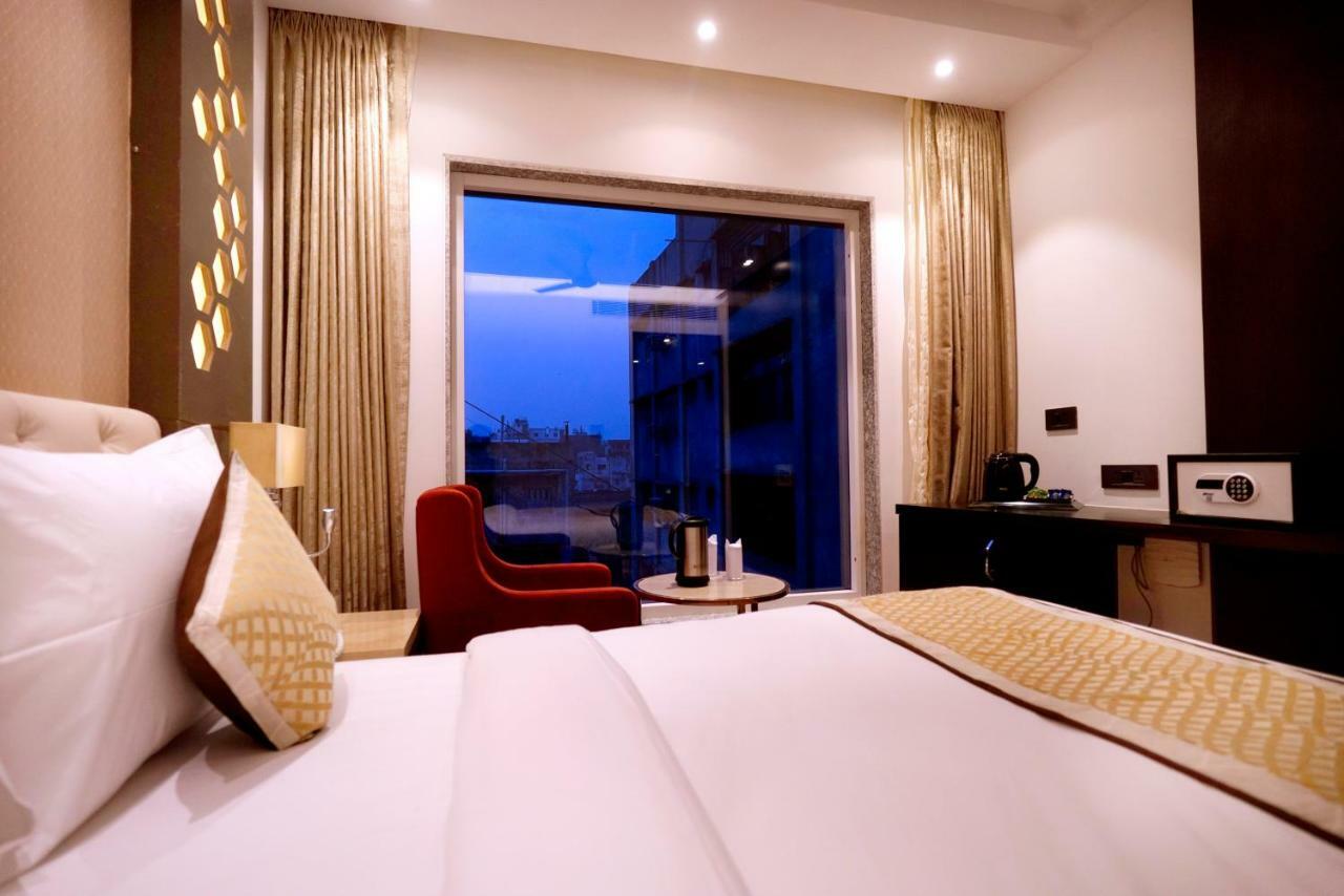 Hotel City Pride With Free Airport Pickup Ню Делхи Екстериор снимка